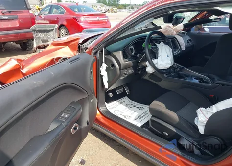 2021 Dodge Challenger R/T Scat Pack z USA, uszkodzony, nr VIN 2C3CDZFJ2MH624085